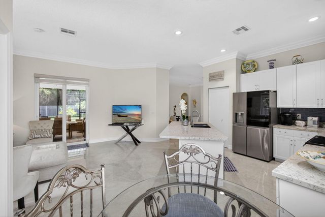 8642 Plum Cay, Royal Palm Beach, FL 33411