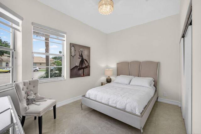 8642 Plum Cay, Royal Palm Beach, FL 33411