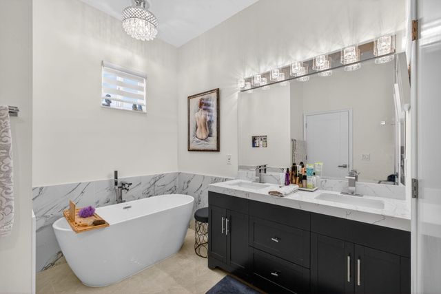8642 Plum Cay, Royal Palm Beach, FL 33411