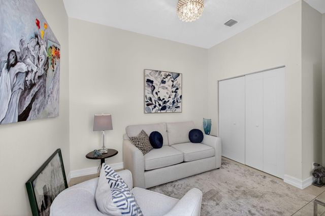 8642 Plum Cay, Royal Palm Beach, FL 33411