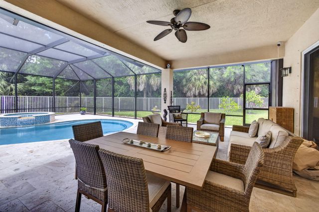 8642 Plum Cay, Royal Palm Beach, FL 33411