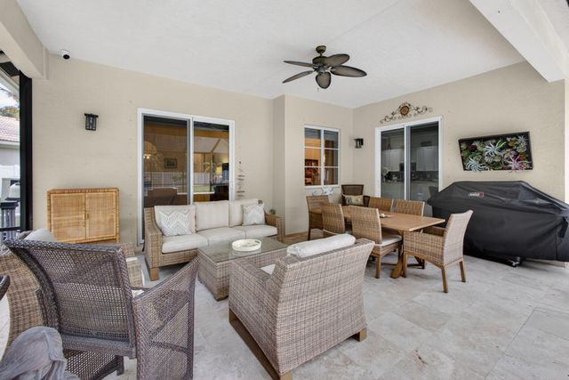 8642 Plum Cay, Royal Palm Beach, FL 33411