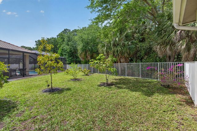 8642 Plum Cay, Royal Palm Beach, FL 33411