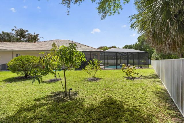 8642 Plum Cay, Royal Palm Beach, FL 33411