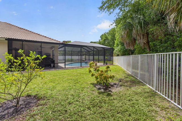 8642 Plum Cay, Royal Palm Beach, FL 33411