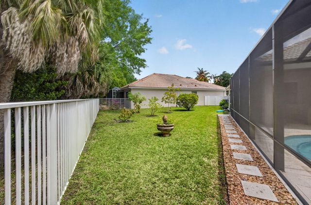 8642 Plum Cay, Royal Palm Beach, FL 33411