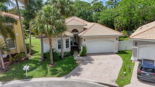 8642 Plum Cay, Royal Palm Beach, FL 33411