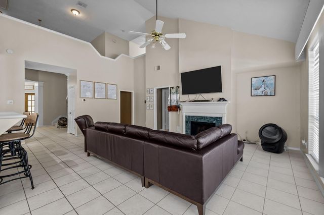 2372 Autumn Mist Court, League City, TX 77573