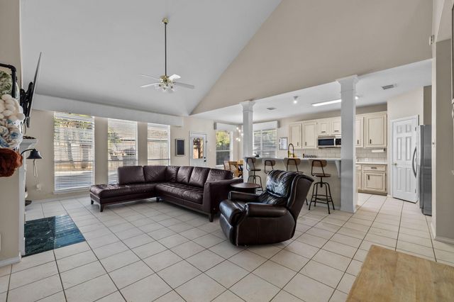 2372 Autumn Mist Court, League City, TX 77573