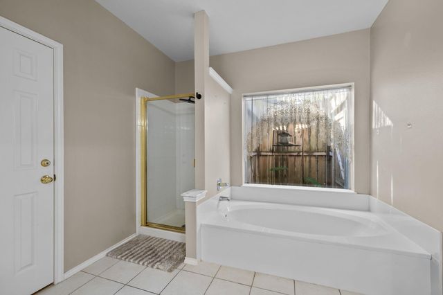 2372 Autumn Mist Court, League City, TX 77573