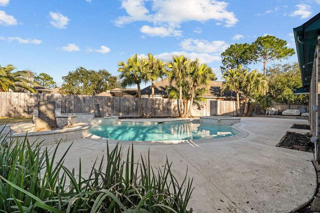 2372 Autumn Mist Court, League City, TX 77573