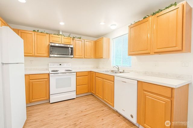 6601 -6605 E B Street, Tacoma, WA 98404