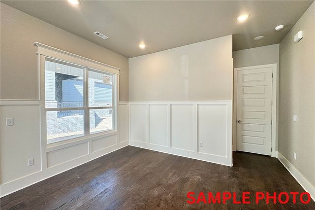 2649 E Livingston Lane, Fayetteville, AR 72703