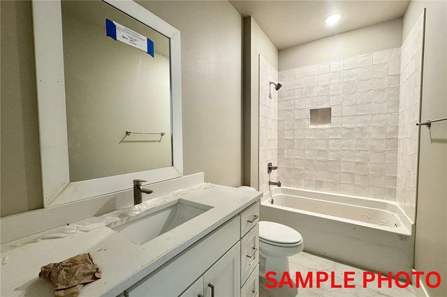 2649 E Livingston Lane, Fayetteville, AR 72703