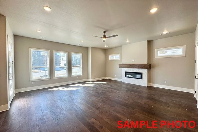 2649 E Livingston Lane, Fayetteville, AR 72703