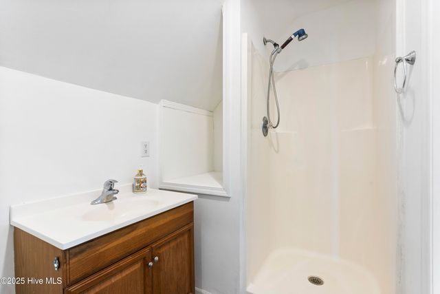 100 Moorefield Drive, Carolina Beach, NC 28428