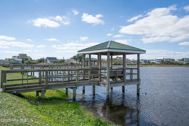 100 Moorefield Drive, Carolina Beach, NC 28428