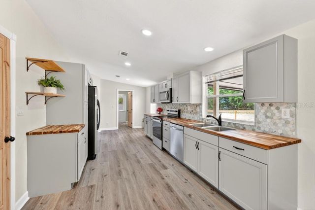 40100 JIM SCOTTS ROAD, Leesburg, FL 34788