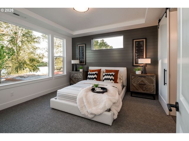 2072 S RIVER Rd, Kelso, WA 98626