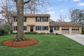 537 Angie SW Way, Lilburn, GA 30047