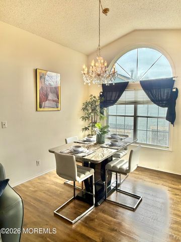 8D Ingram Drive, Monroe, NJ 08831