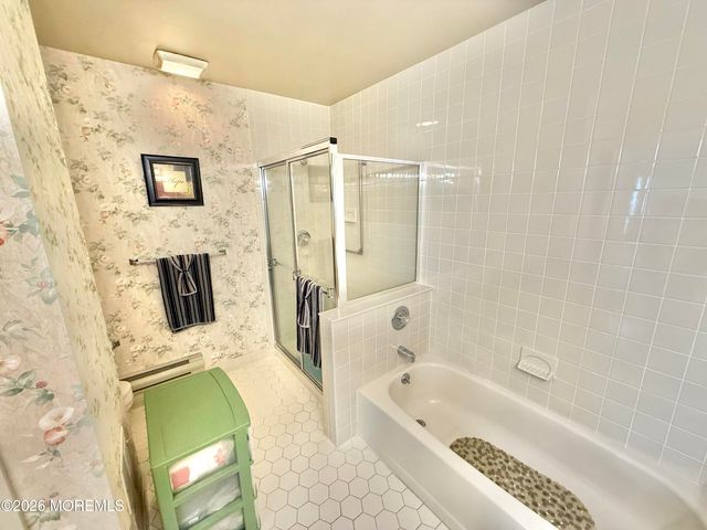 8D Ingram Drive, Monroe, NJ 08831