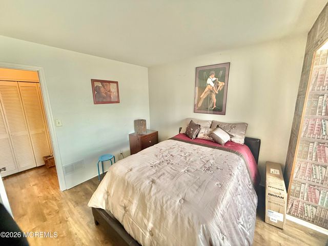 8D Ingram Drive, Monroe, NJ 08831