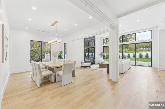 84 Depeyster Avenue, Tenafly, NJ 07670