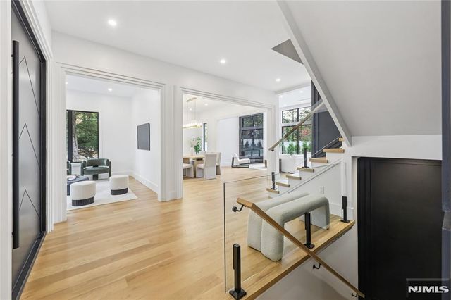 84 Depeyster Avenue, Tenafly, NJ 07670