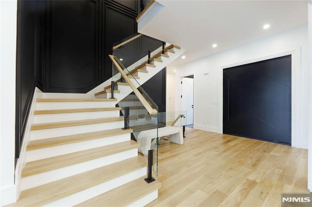 84 Depeyster Avenue, Tenafly, NJ 07670