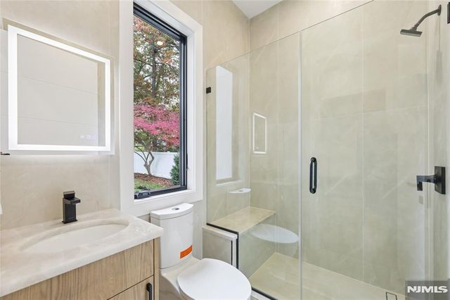 84 Depeyster Avenue, Tenafly, NJ 07670