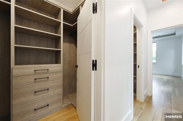 84 Depeyster Avenue, Tenafly, NJ 07670