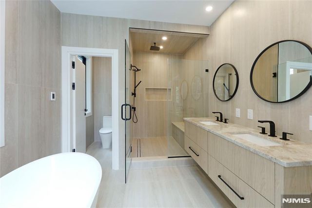 84 Depeyster Avenue, Tenafly, NJ 07670