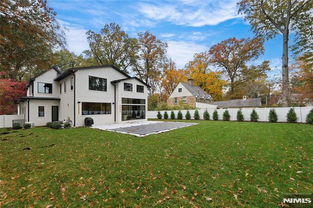 84 Depeyster Avenue, Tenafly, NJ 07670