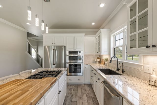 1633 Hayes Denton Rd, Columbia, TN 38401