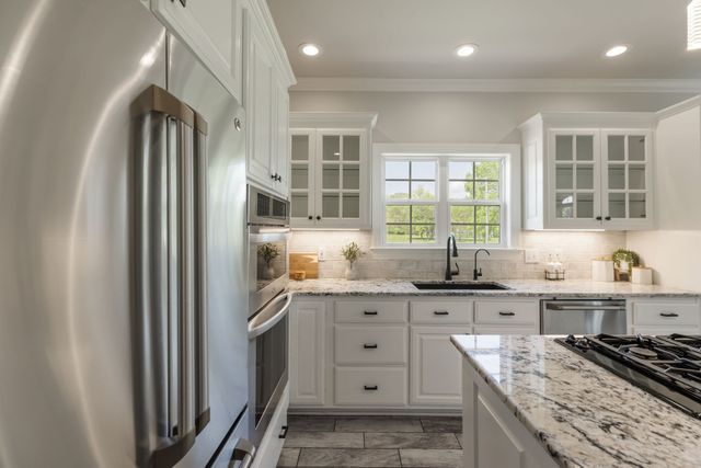 1633 Hayes Denton Rd, Columbia, TN 38401