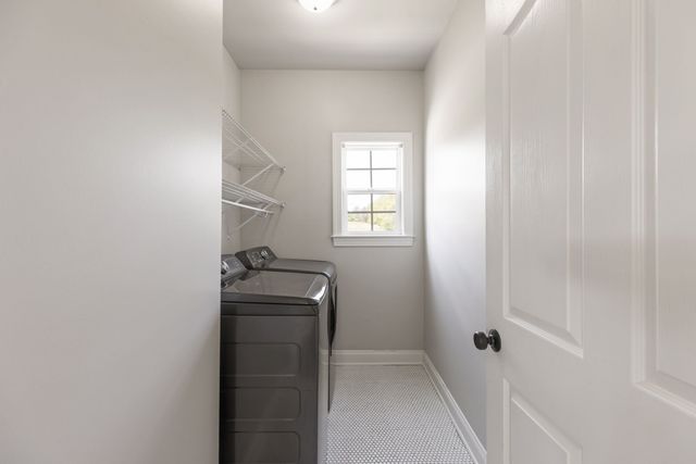 1633 Hayes Denton Rd, Columbia, TN 38401