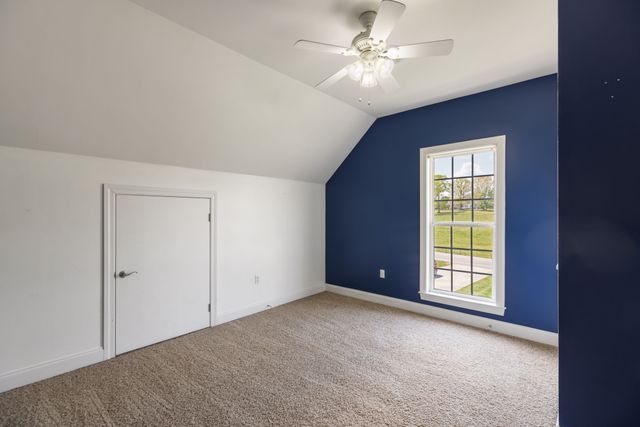 1633 Hayes Denton Rd, Columbia, TN 38401