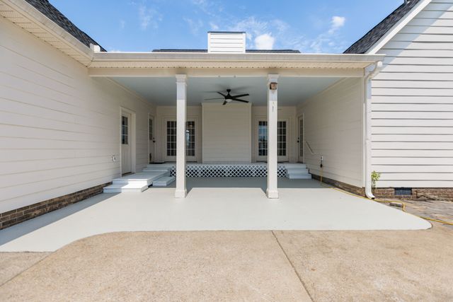 1633 Hayes Denton Rd, Columbia, TN 38401