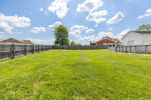 1633 Hayes Denton Rd, Columbia, TN 38401