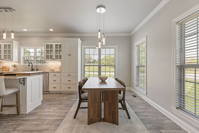 1633 Hayes Denton Rd, Columbia, TN 38401