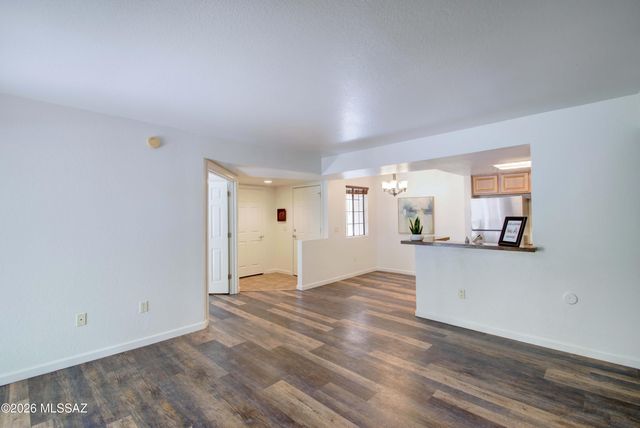 101 S Players Club Dr Apt 5102, Tucson, AZ 85745