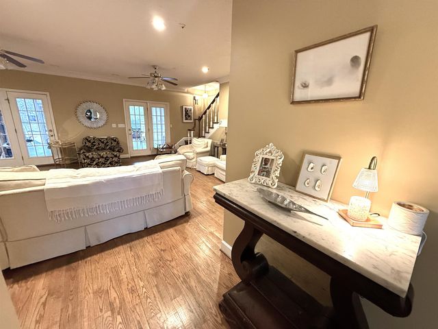 976 Briarwood Ct., Johnsonville, SC 29555