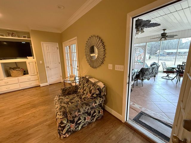 976 Briarwood Ct., Johnsonville, SC 29555