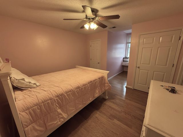 976 Briarwood Ct., Johnsonville, SC 29555