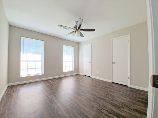 1960 Upland Drive, Houston, TX 77043