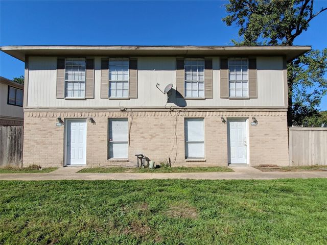 1960 Upland Drive, Houston, TX 77043