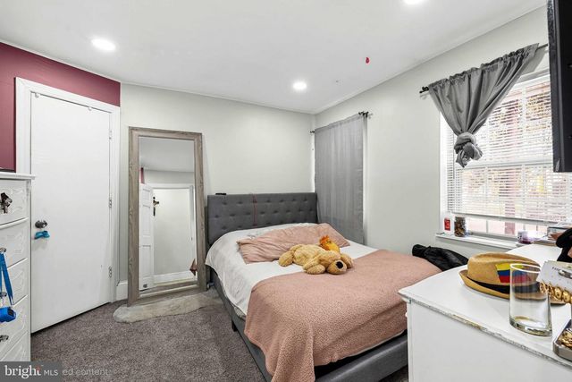 560 YORK ST, Burlington, NJ 08016