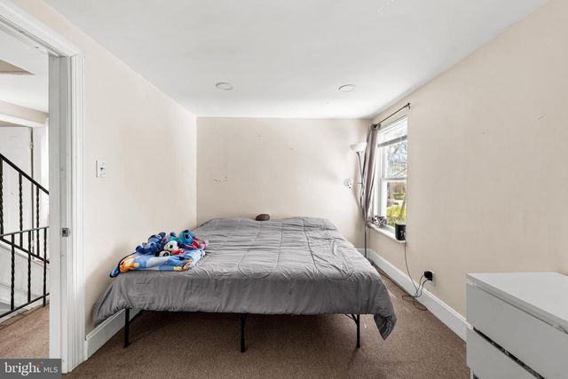 560 YORK ST, Burlington, NJ 08016