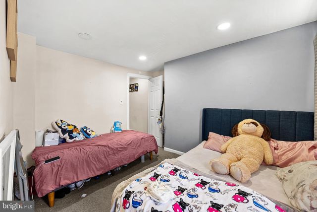 560 YORK ST, Burlington, NJ 08016